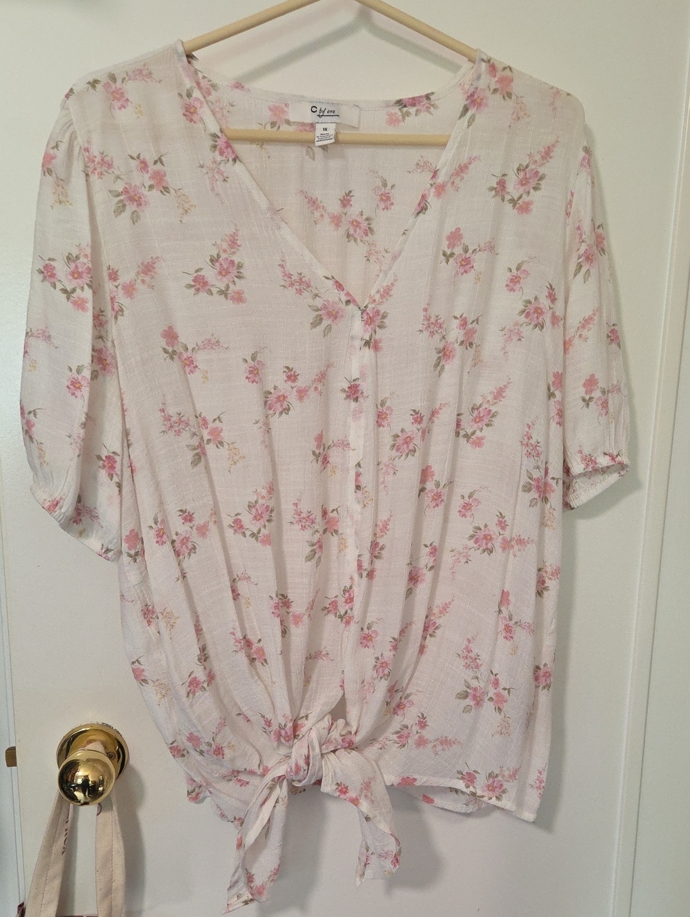 Lightweight Pink Floral Tie-Front V-Neck Blouse
